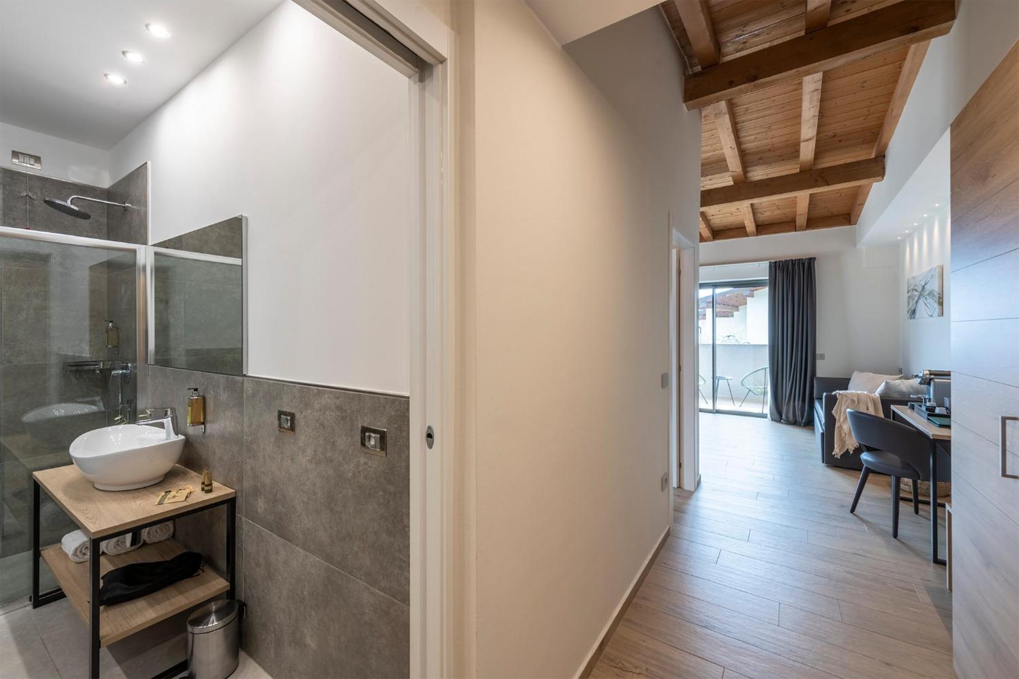 Evo Suites Apartments Limone sul Garda Cameră foto
